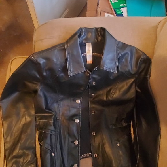 No Boundaries black polyester women's jacket - Picture 1 of 10